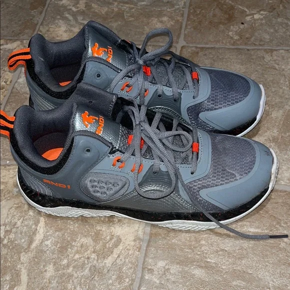 AND1 Men's Charcoal and Orange Athletic Shoes - Picture 2 of 9